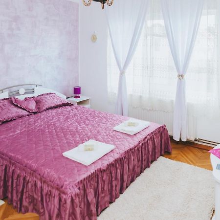 ホテル Casa Vinco Vici トゥルダ エクステリア 写真