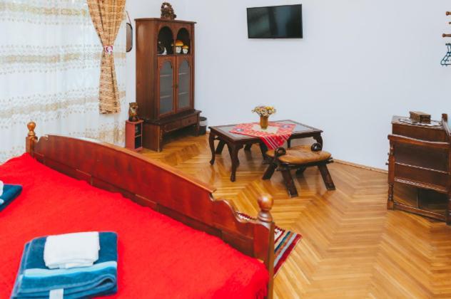 ホテル Casa Vinco Vici トゥルダ エクステリア 写真