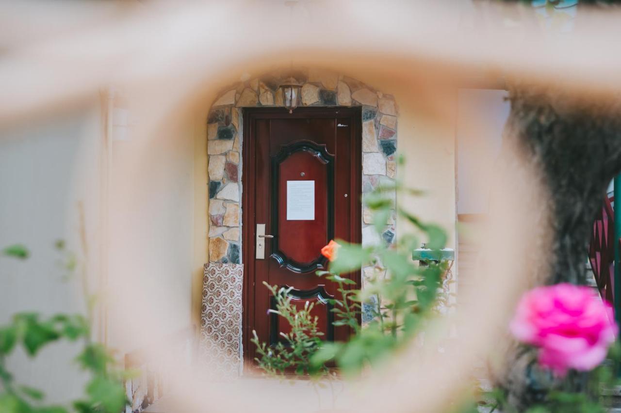 ホテル Casa Vinco Vici トゥルダ エクステリア 写真