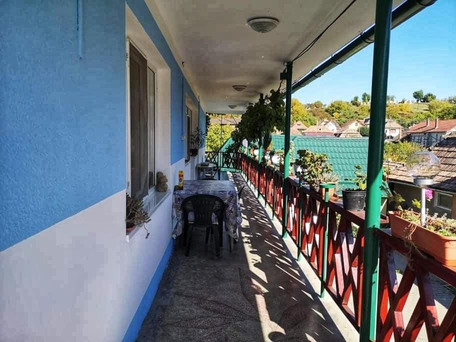 ホテル Casa Vinco Vici トゥルダ エクステリア 写真