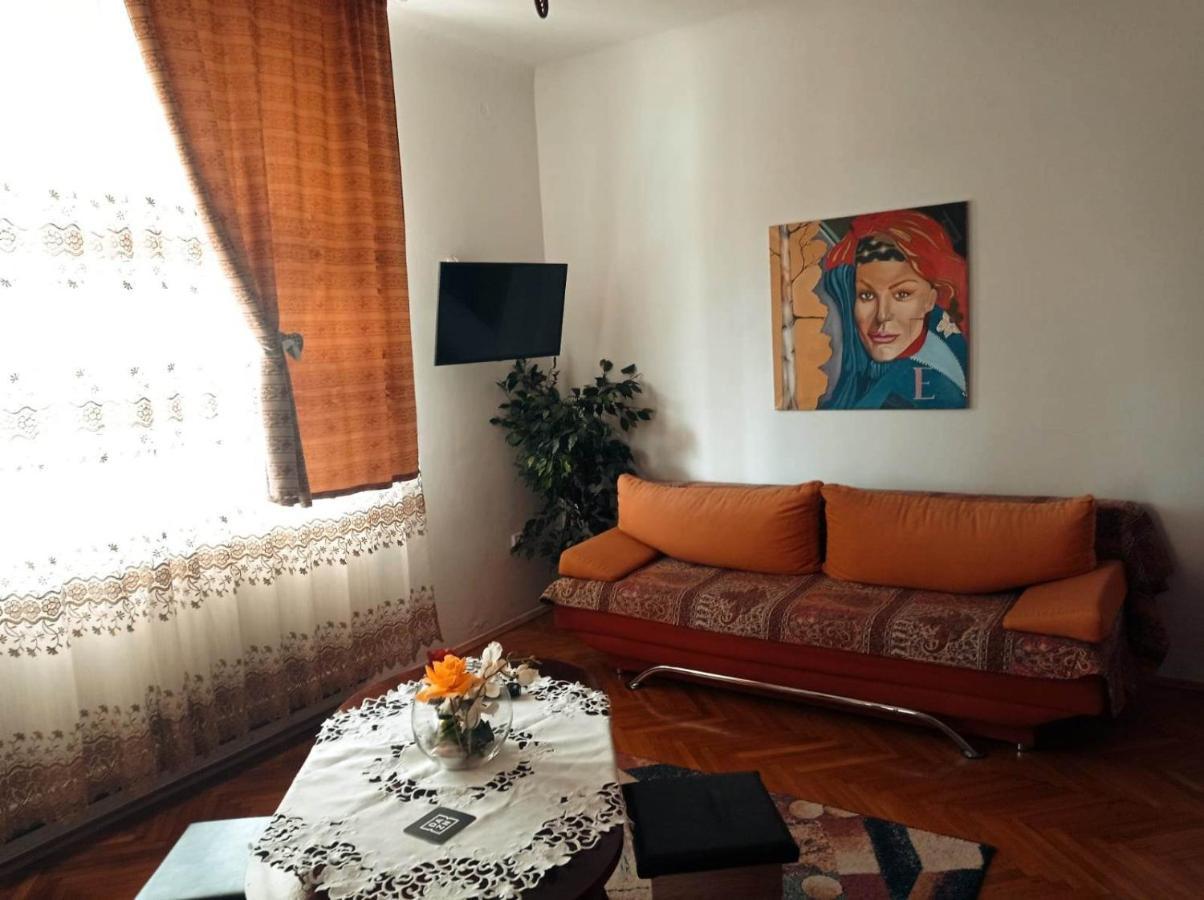 ホテル Casa Vinco Vici トゥルダ エクステリア 写真