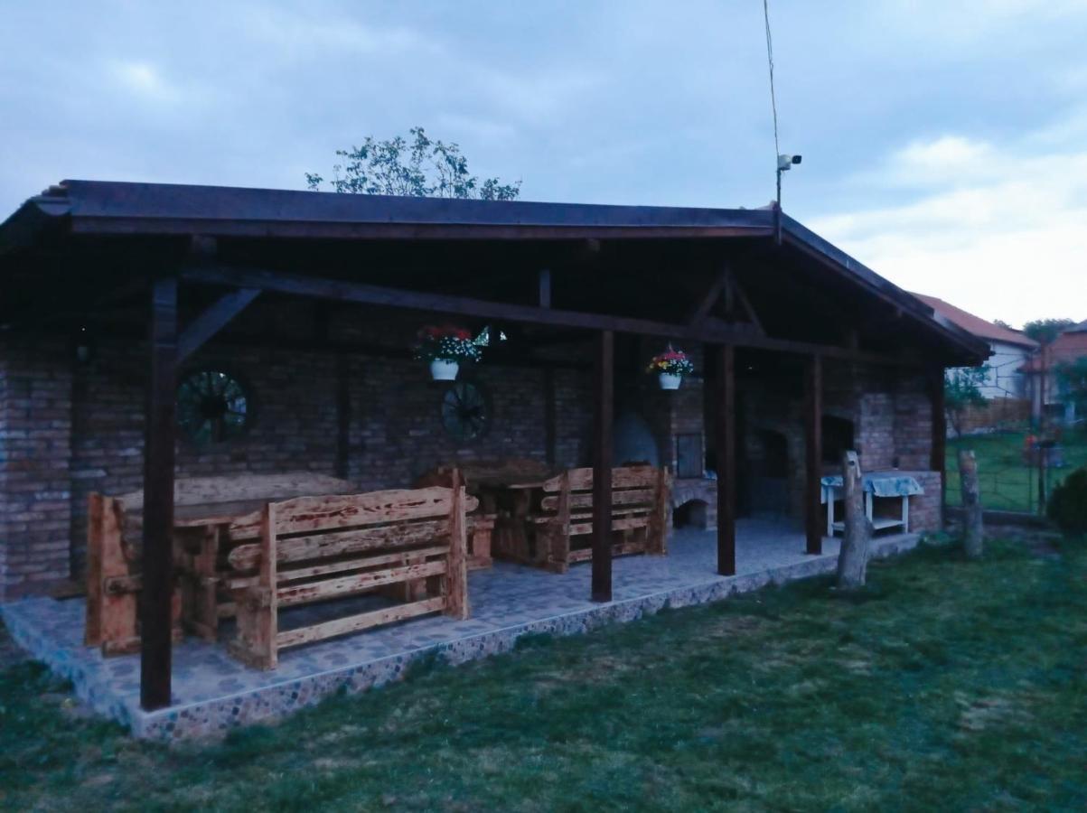 ホテル Casa Vinco Vici トゥルダ エクステリア 写真